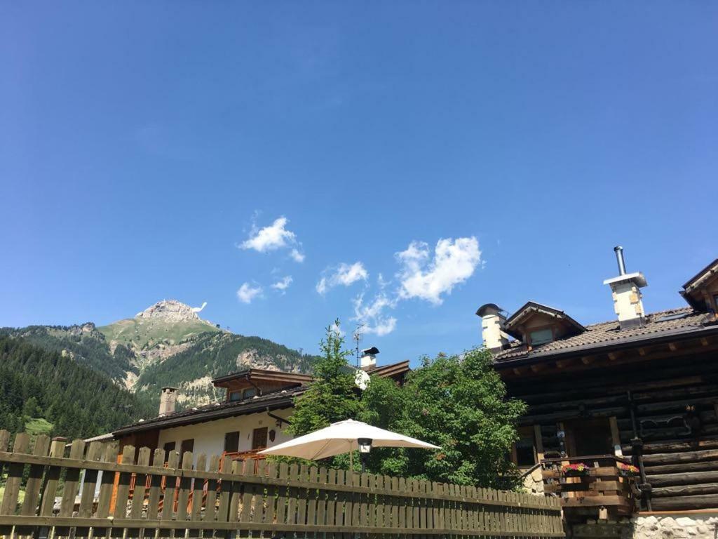Apartmán Mes Lastei Campitello di Fassa Exteriér fotografie